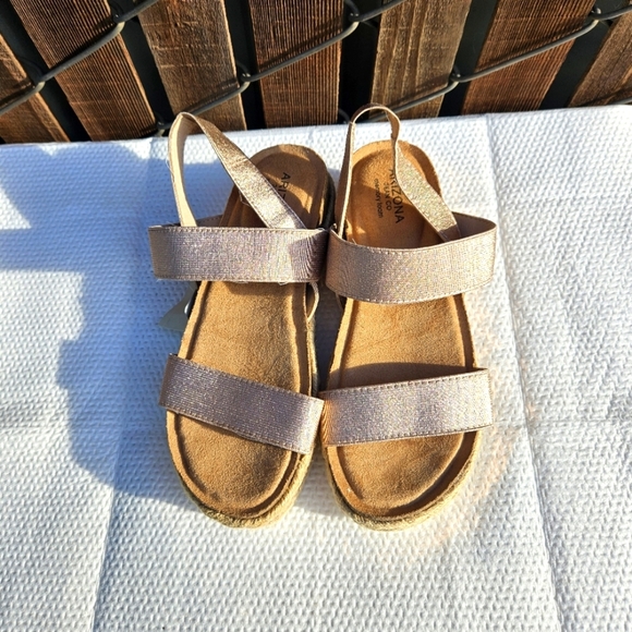 Arizona Jean Co. Memory Foam Sandals Girls Size 3M - Picture 5 of 16